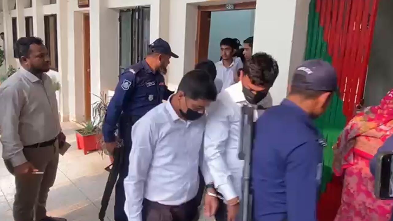 ডিসি অফিসের নিয়োগ পরীক্ষায় প্রক্সি, ৯ জন কারাগারে