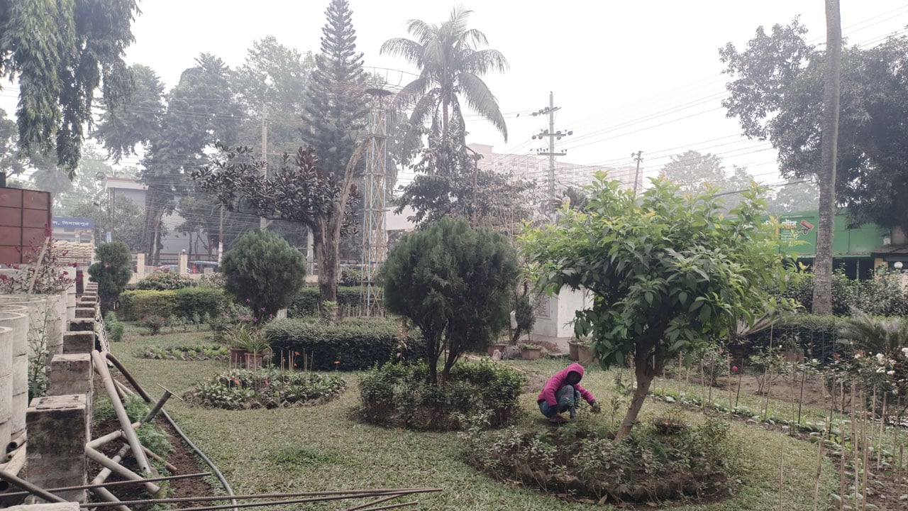 শীতে কাবু দিনাজপুর, তাপমাত্রা ১০. ৫ ডিগ্রি