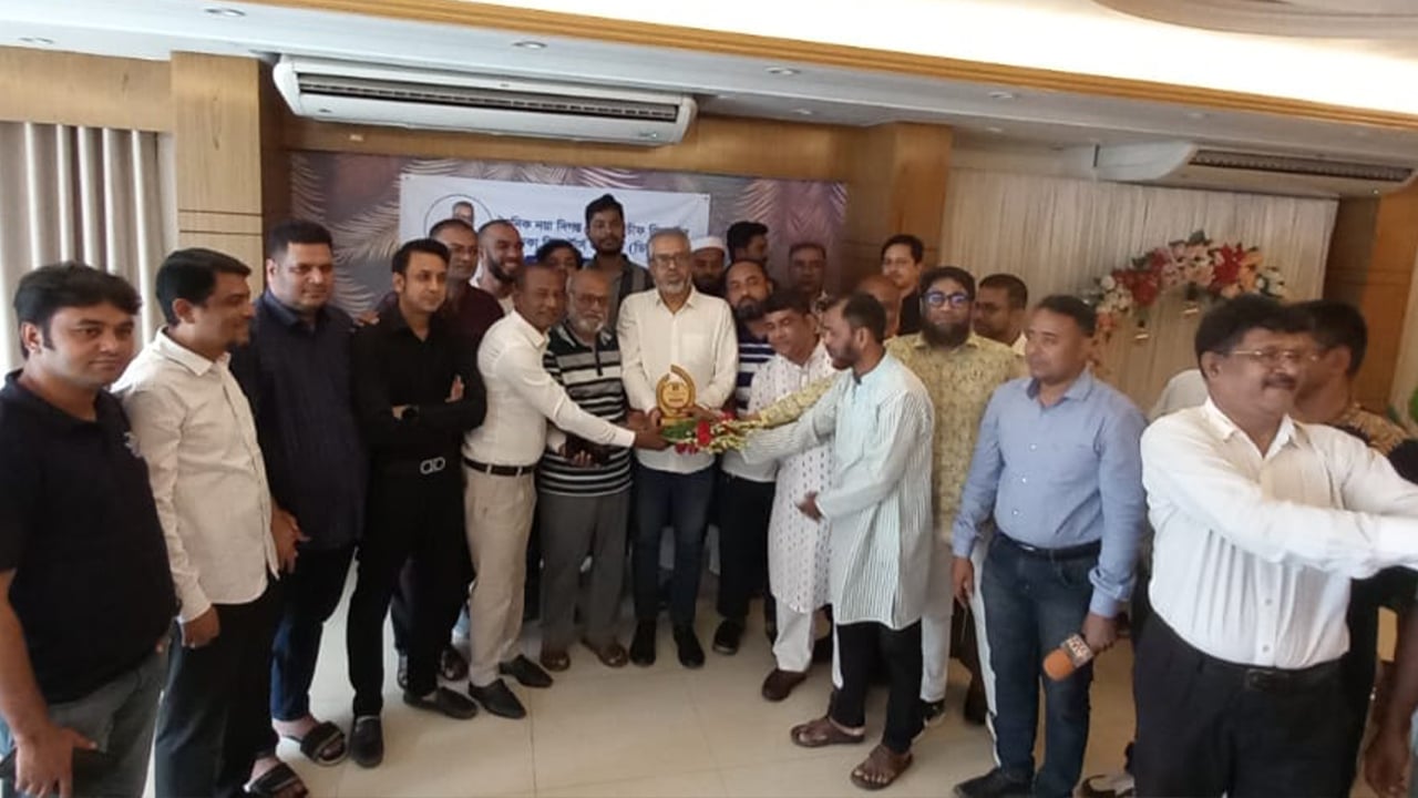 মূলধারার সাংবাদিকদের প্রতিরোধ গড়ে তুলতে হবে : ডিআরইউ সভাপতি