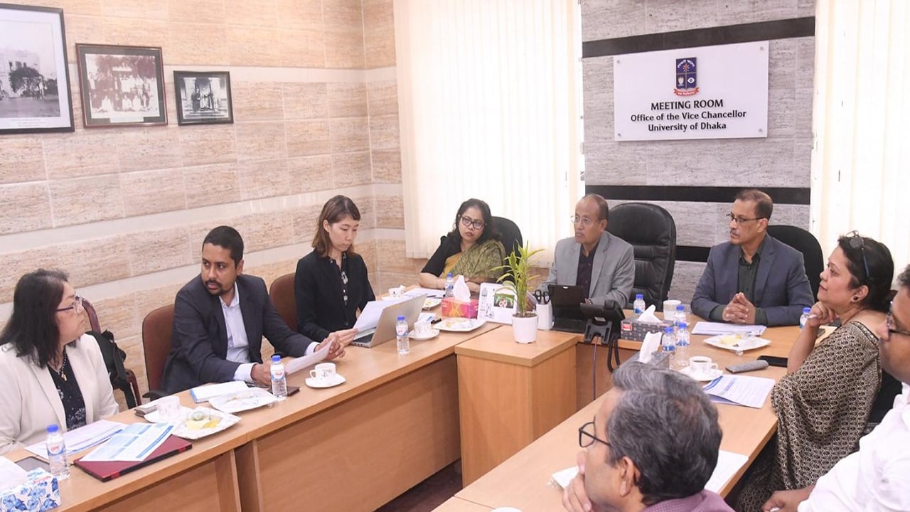 ঢাবি উপাচার্যের সঙ্গে জাইকা প্রতিনিধিদলের সাক্ষাৎ