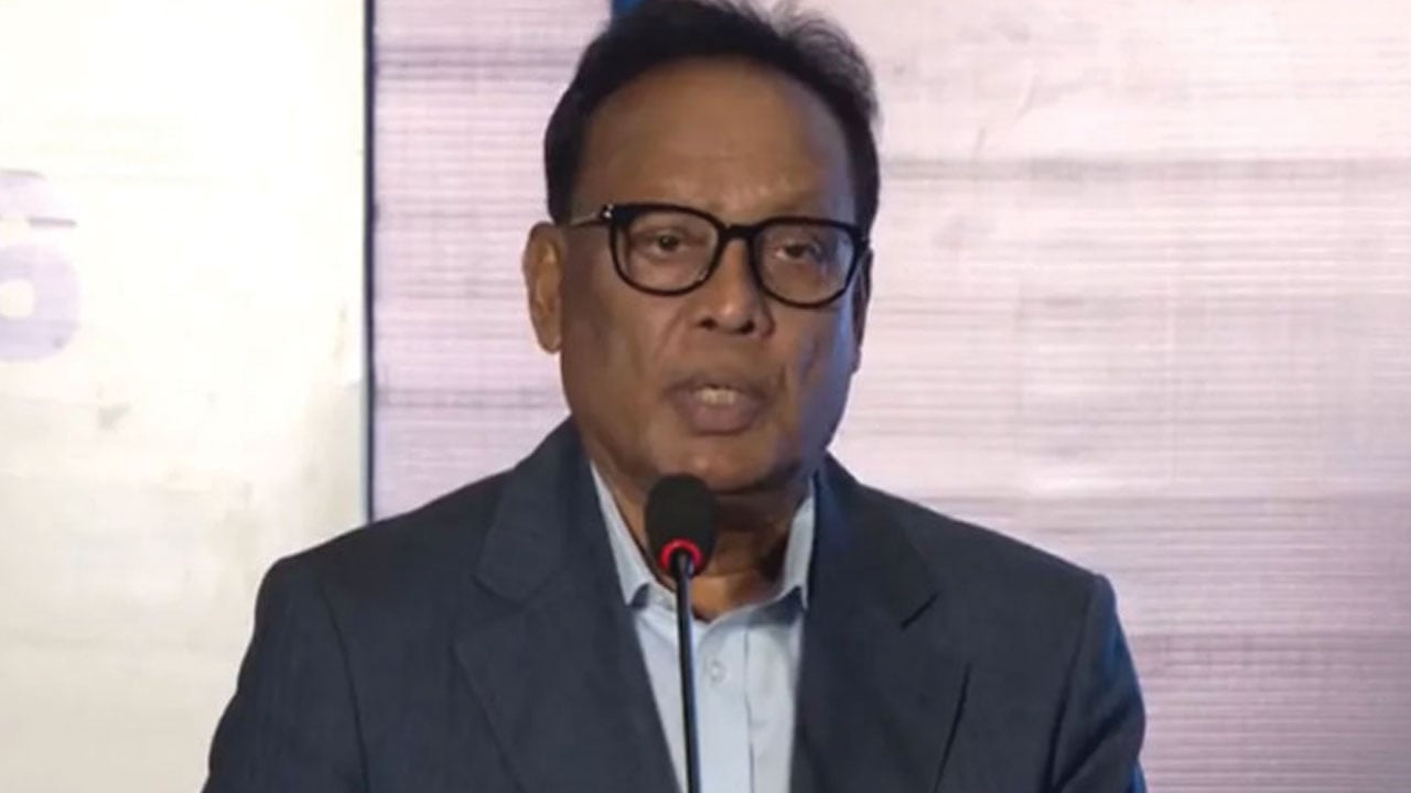 মানুষের কাছে মানসম্মত টেলিযোগাযোগ সেবা পৌঁছে দেওয়ার আহ্বান আইসিটিমন্ত্রীর 
