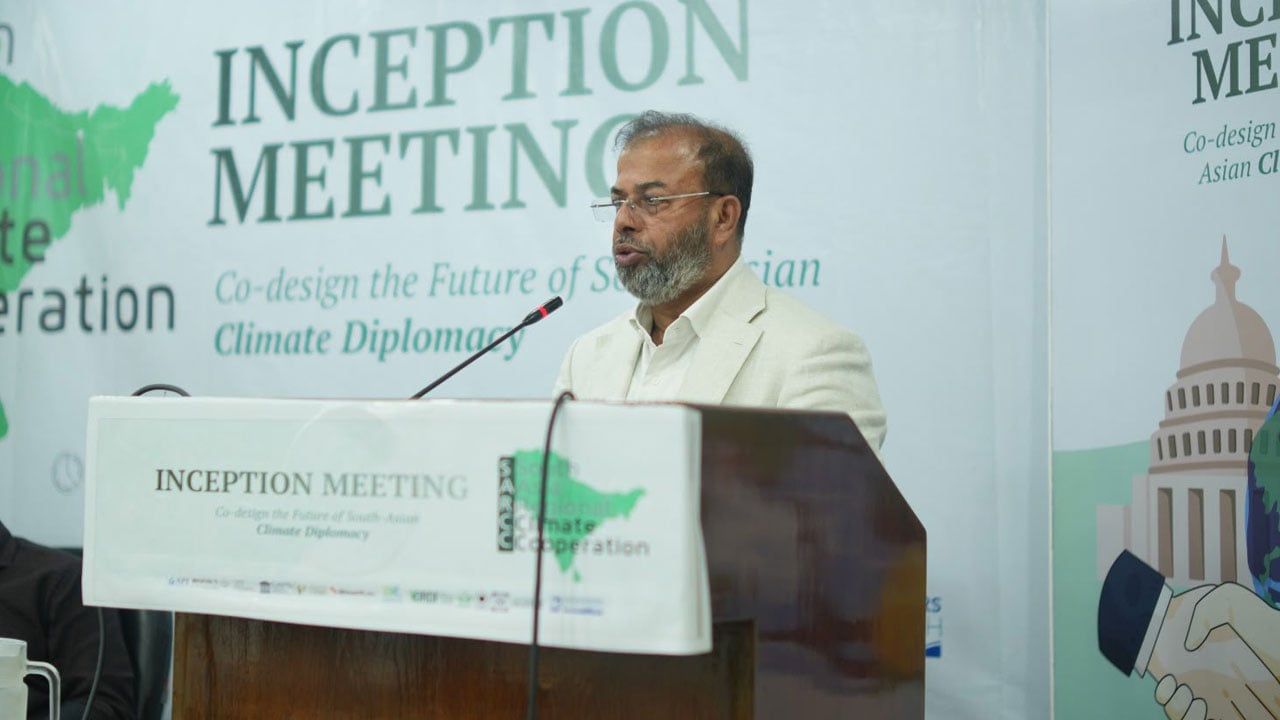 জলবায়ু সংকট মোকাবিলায় দক্ষিণ এশিয়ার দেশগুলোকে একসঙ্গে কাজের তাগিদ