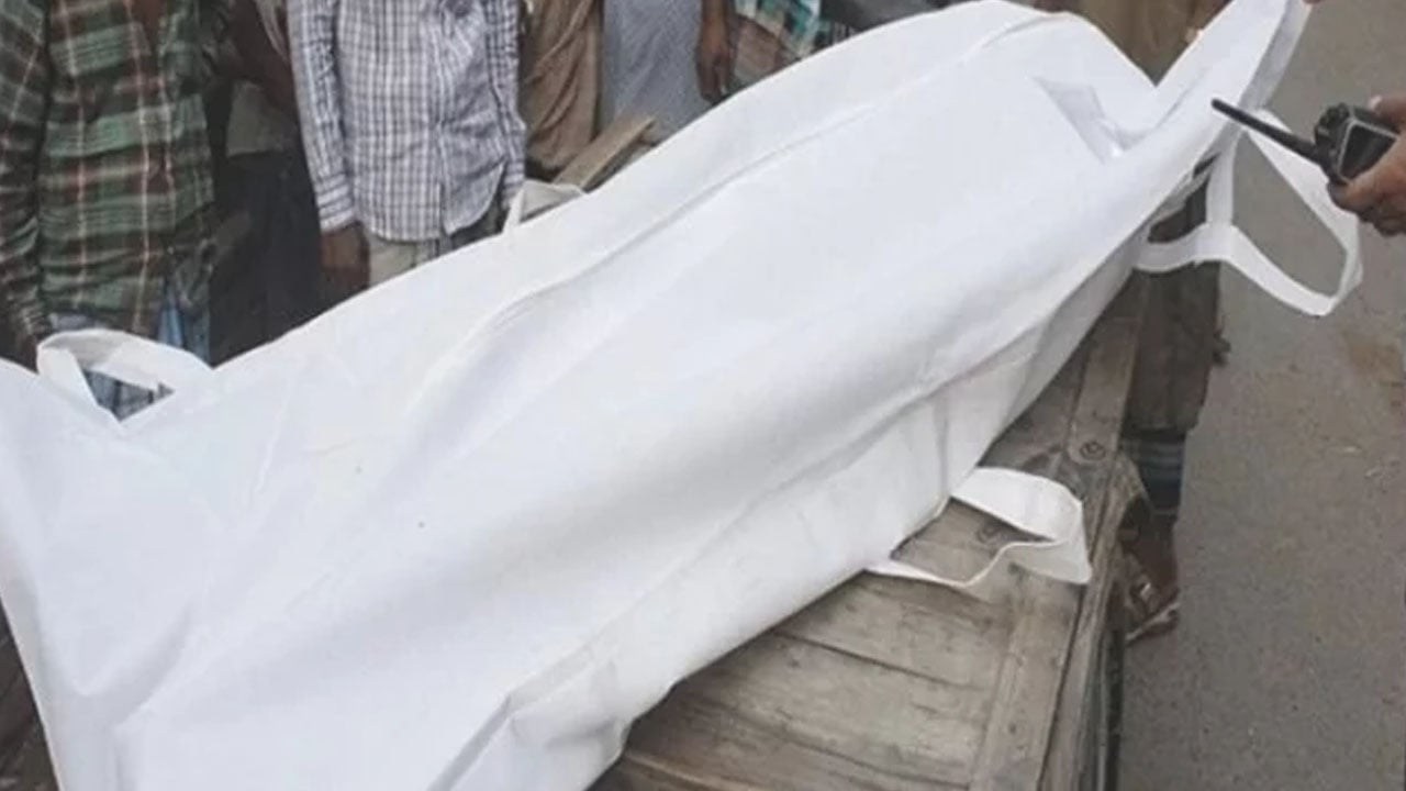 ফতুল্লায় পুকুর থেকে অজ্ঞাত যুবকের লাশ উদ্ধার