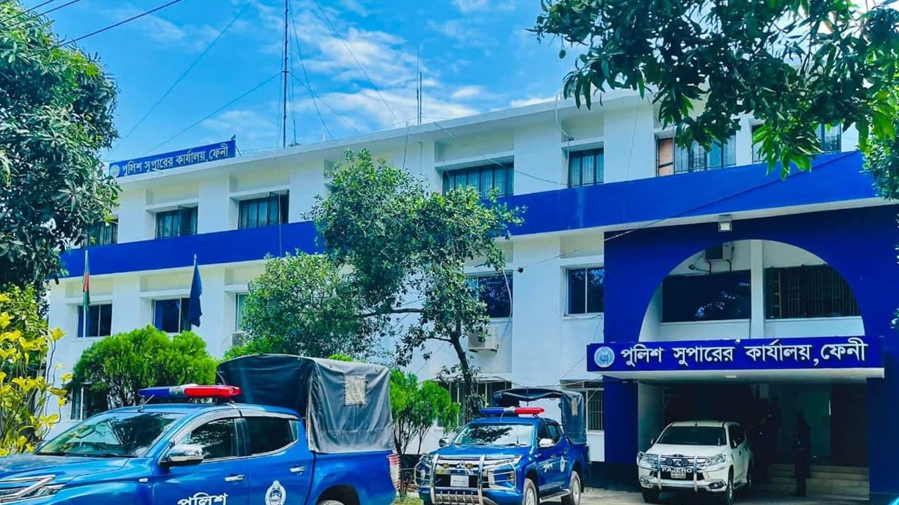 ফেনীতে ‘ডেভিল হান্ট ফেজ-২’র অভিযানে গ্রেপ্তার ১২