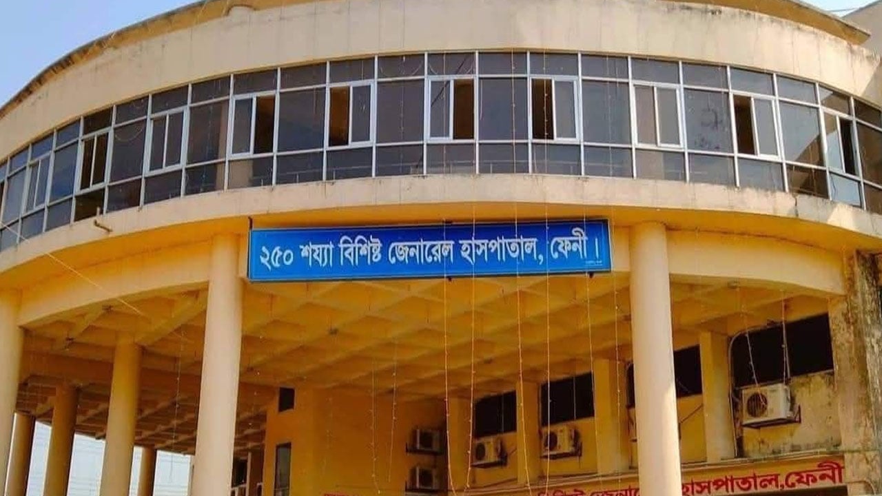 ফেনীতে ভূমি বিরোধের জেরে সন্ত্রাসী হামলায় ৪ জন হাসপাতালে