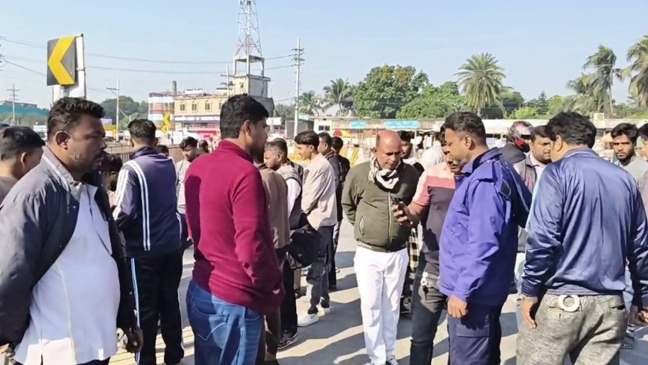 মেহেরপুরে দুই মোটরসাইকেলের সংঘর্ষে স্কুলছাত্র নিহত