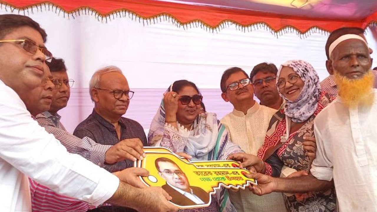 গরু ছাড়াই ঘানি টানা সেই প্রবীণ দম্পতির পাশে তারেক রহমান