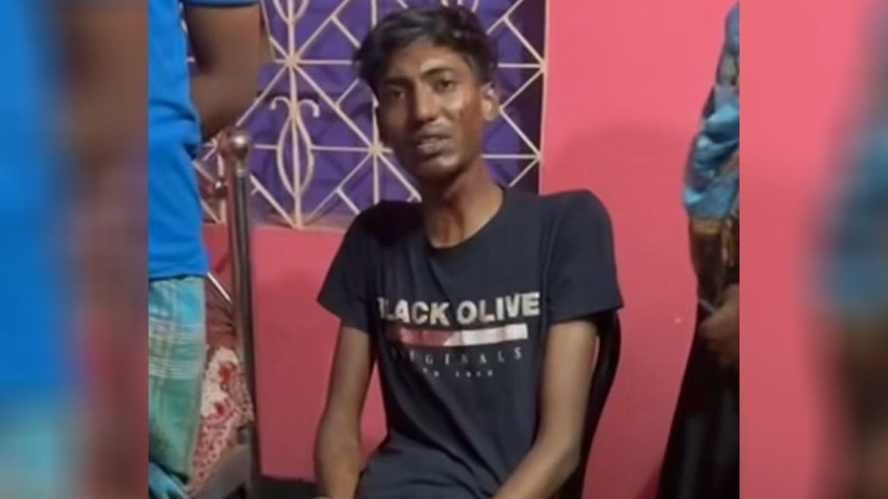ফেনীতে মাদকাসক্ত ছেলের ছুরিকাঘাতে মায়ের মৃত্যু, বাবা-বোনের অবস্থা আশঙ্কাজনক