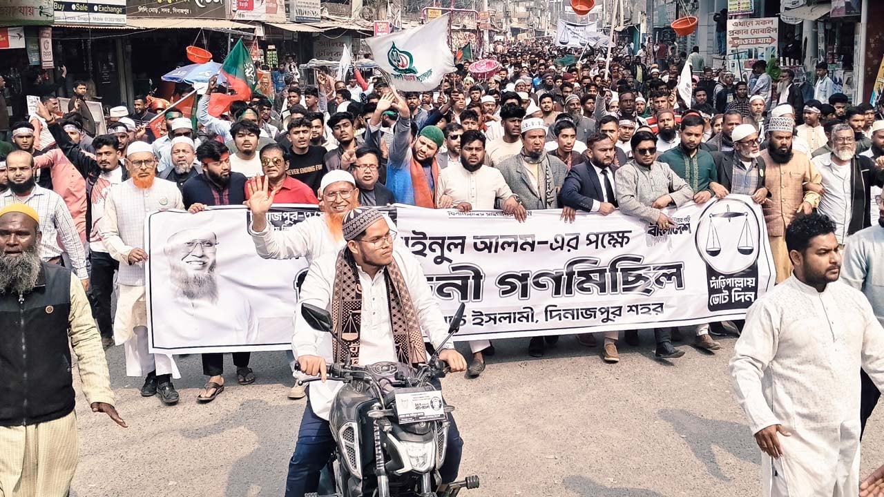 দেশের মানুষ চাঁদাবাজদের আর দেখতে চায় না