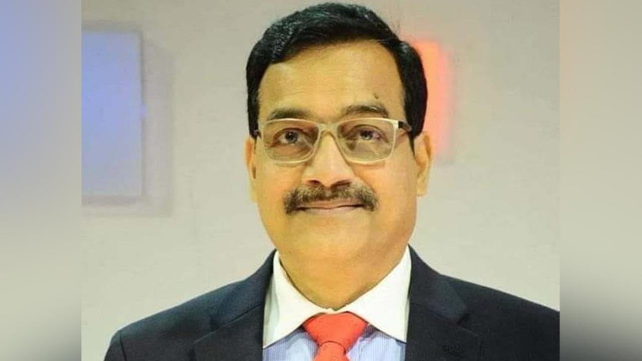 চাঁপাইনবাবগঞ্জ জেলা পরিষদের প্রশাসক হলেন হারুনুর রশীদ