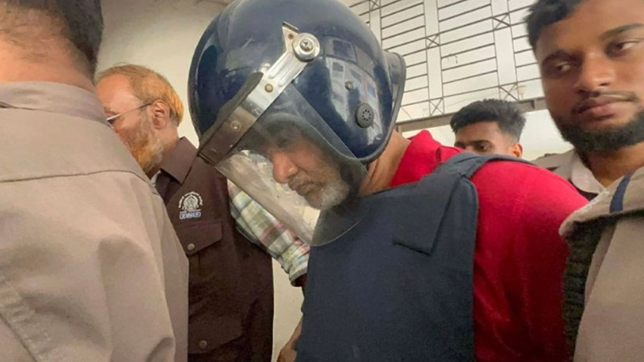 হাদি হত্যা: অস্ত্র বিক্রেতা হেলালের দায় স্বিকার