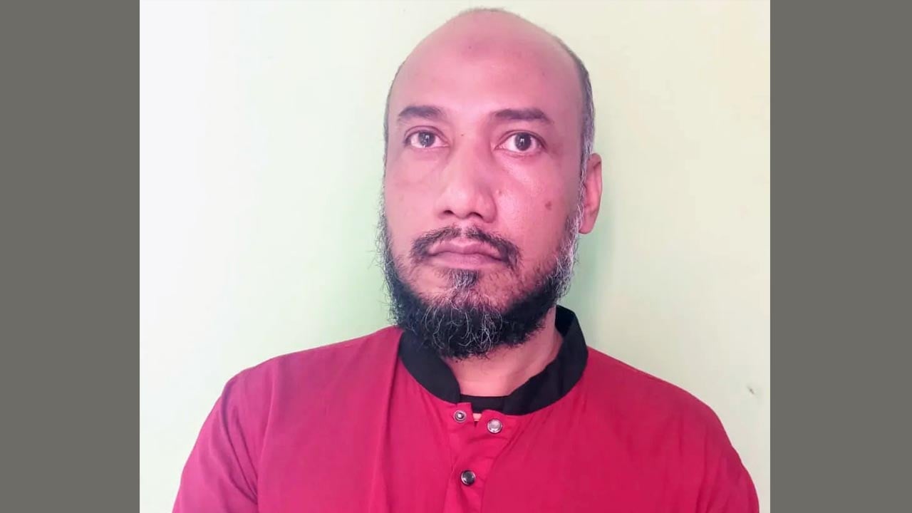 বিরামপুরে ভাড়াটিয়াকে ধর্ষণের অভিযোগে বাড়িওয়ালা গ্রেপ্তার