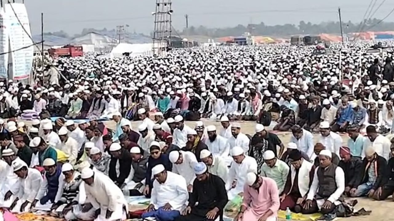 ৩৪ বছর পর পশ্চিমবঙ্গে বিশ্ব ইজতেমায় লাখো মুসল্লির ঢল