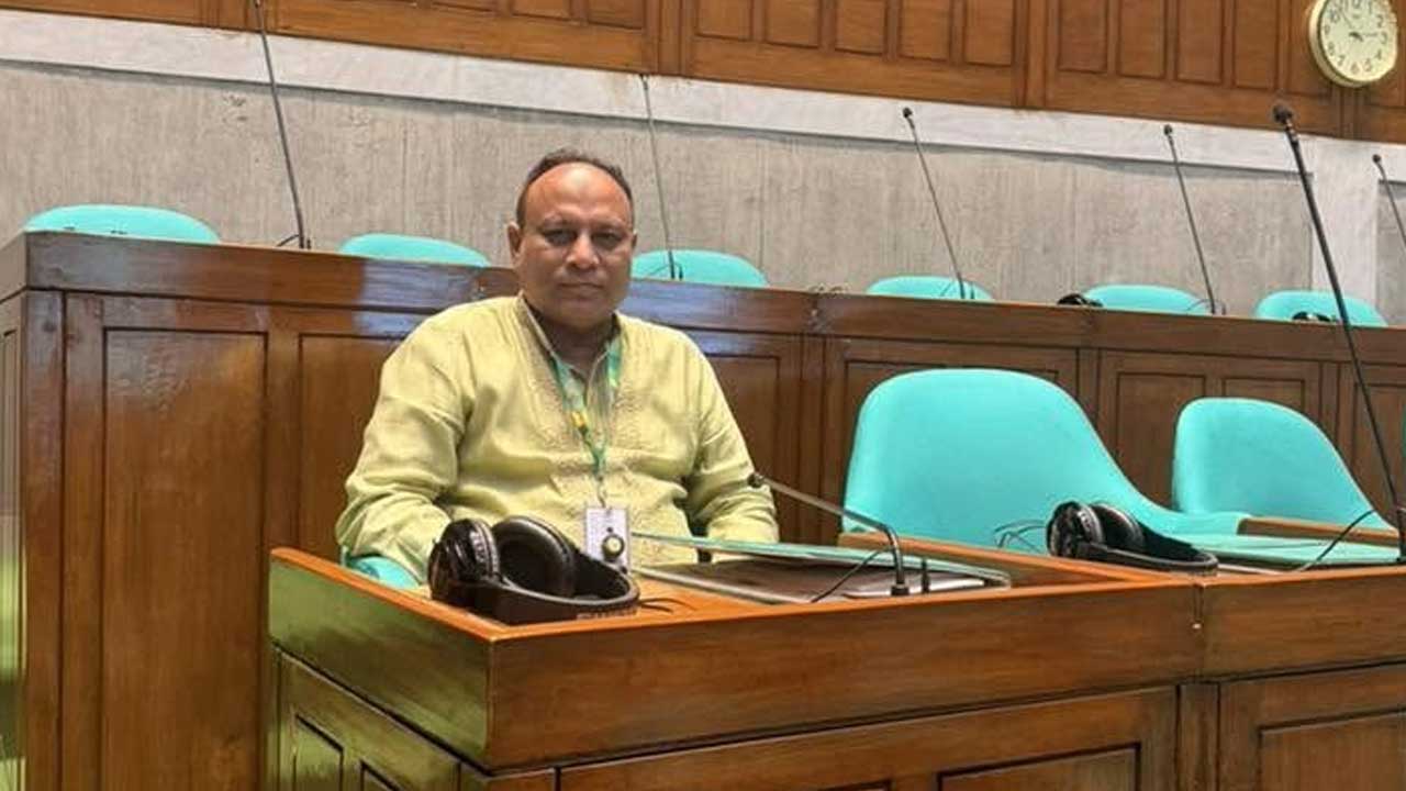 সকালে প্রধানমন্ত্রীর ক্ষোভ, বিকেলেই সংসদে হাজির এমপি