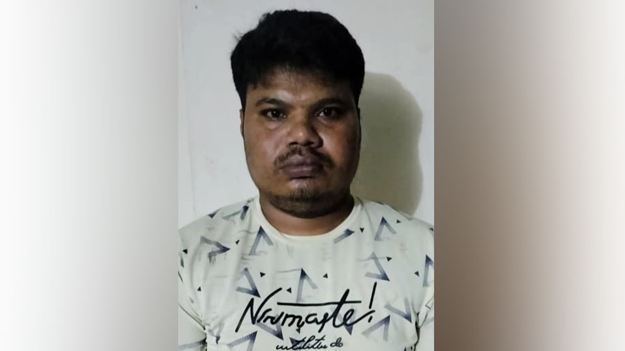 ঈশ্বরদীতে ছাত্রলীগ সভাপতি গ্রেপ্তার