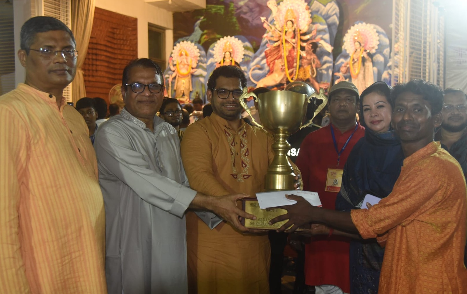 উৎসবমুখর পরিবেশে পূজা উদযাপিত হচ্ছে: ডিএসসিসি প্রশাসক