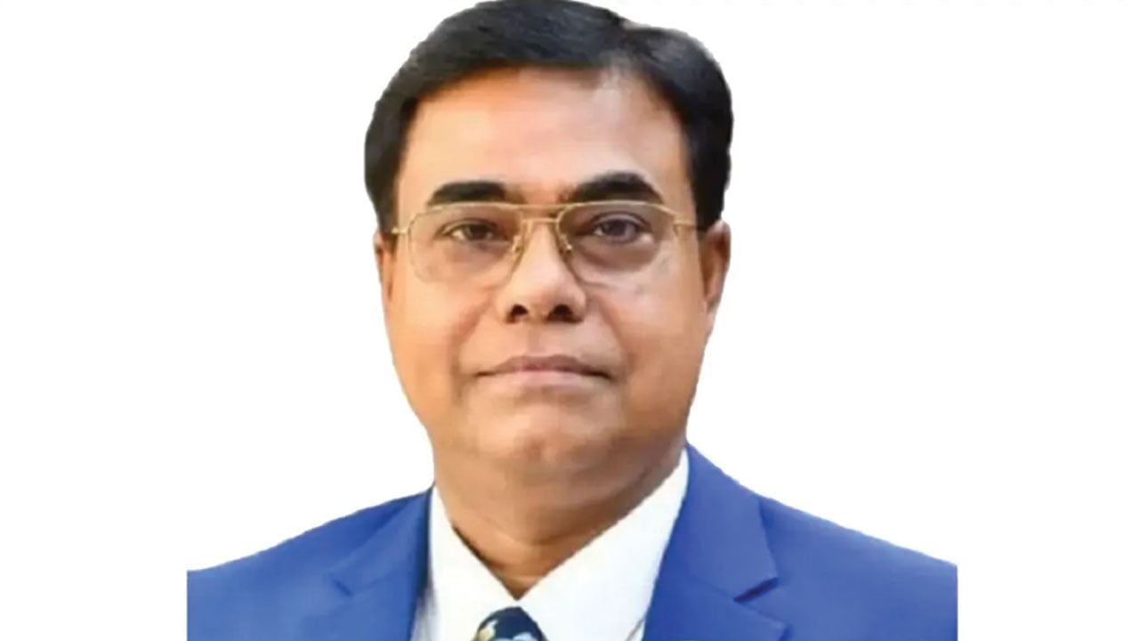 নতুন মামলায় গ্রেপ্তার দেখানো হলো সাবেক স্বরাষ্ট্রসচিব জাহাঙ্গীরকে