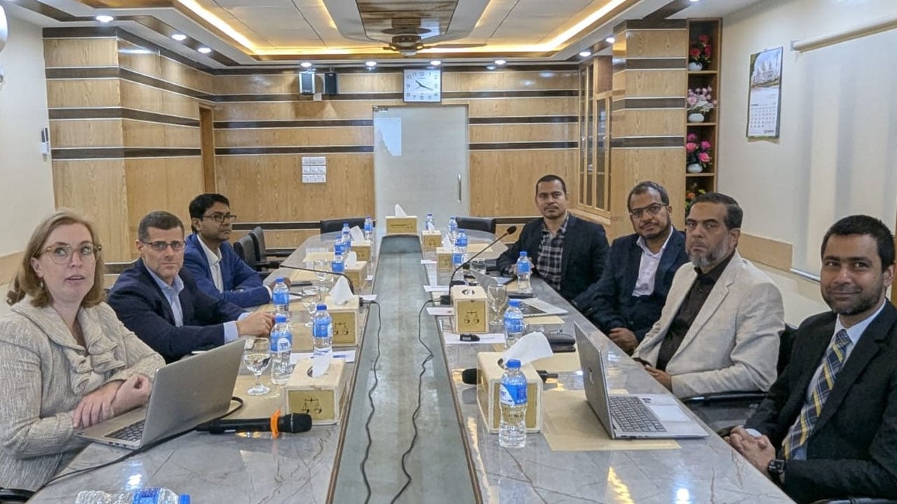 জামায়াত নেতাদের সঙ্গে আইআরআই প্রতিনিধি দলের বৈঠক