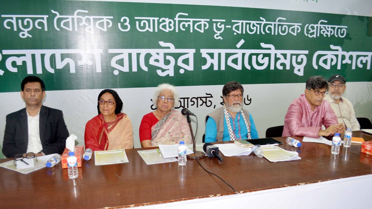 সমুদ্রসীমা ও সামুদ্রিক সম্পদ রক্ষায় সামরিক সক্ষমতা বাড়াতে হবে
