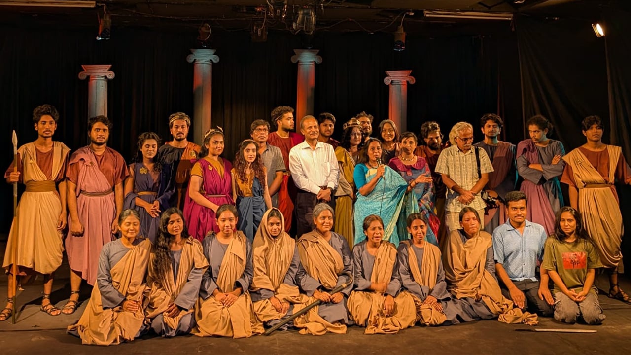 “নাটক হৃদয় ছুঁয়ে যায়”, শিল্পকলায় আবেগঘন অভিব্যক্তি জবি উপাচার্যের