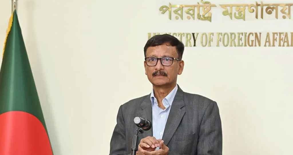 হাসিনাকে ফেরাতে দিল্লির জবাবের অপেক্ষায় ঢাকা