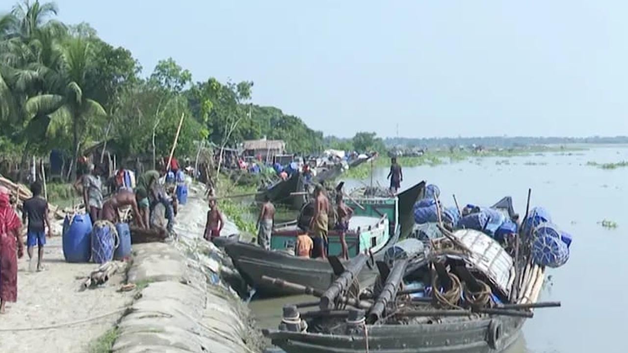 অপহৃত জেলেরা এখনো বন্দি, ৭০ লাখ টাকা মুক্তিপণ দাবি