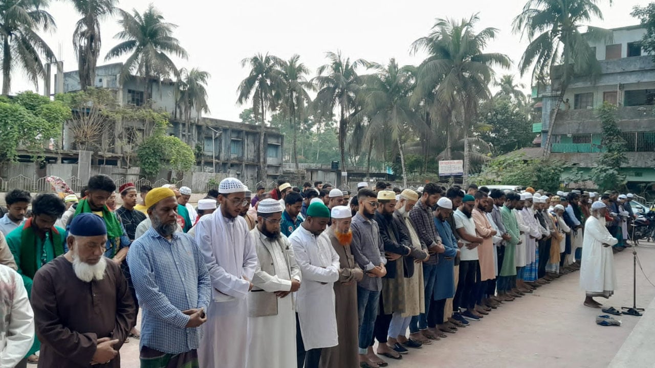 ঝালকাঠিতে হাদির গায়েবানা জানাজা