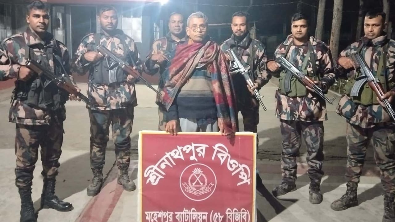 ভারতে অনুপ্রবেশের সময় আটক ৪