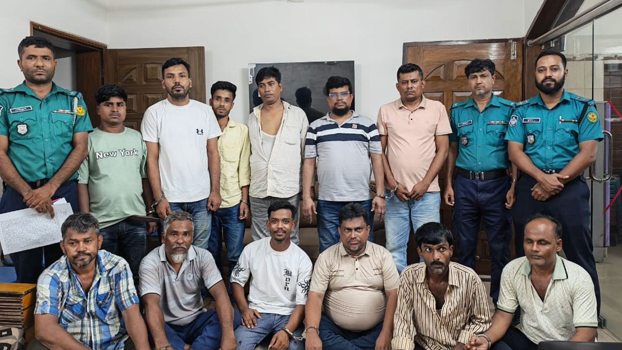 ঝটিকা মিছিলের প্রস্তুতিকালে আ.লীগের ১২ নেতাকর্মী গ্রেপ্তার