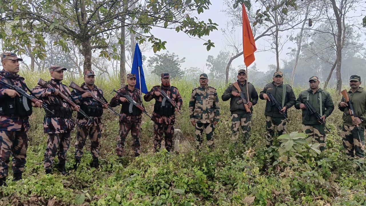 পাঁচবিবি সীমান্তে বিএসএফের বেড়া দেওয়ার চেষ্টা, বিজিবির বাধা