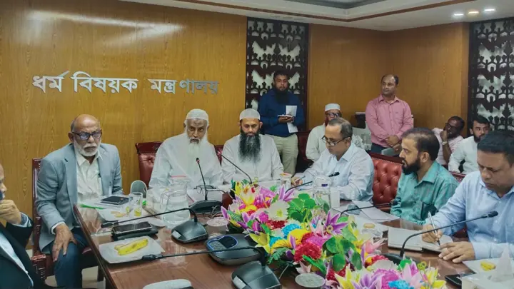 হাজিদের কোনো কষ্ট, অবহেলা বা জুলুম সহ্য করা হবে না: ধর্মমন্ত্রী