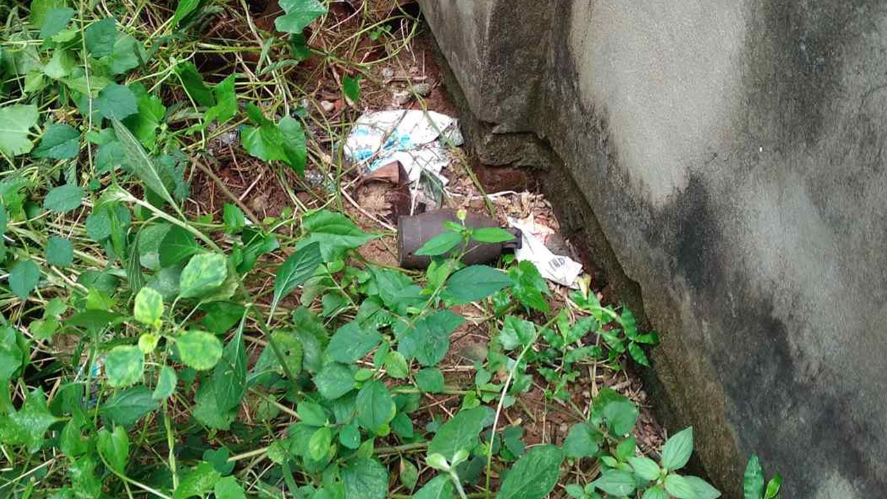 খাগড়াছড়িতে নির্মাণাধীন দোকানঘর থেকে পরিত্যক্ত গ্রেনেড উদ্ধার