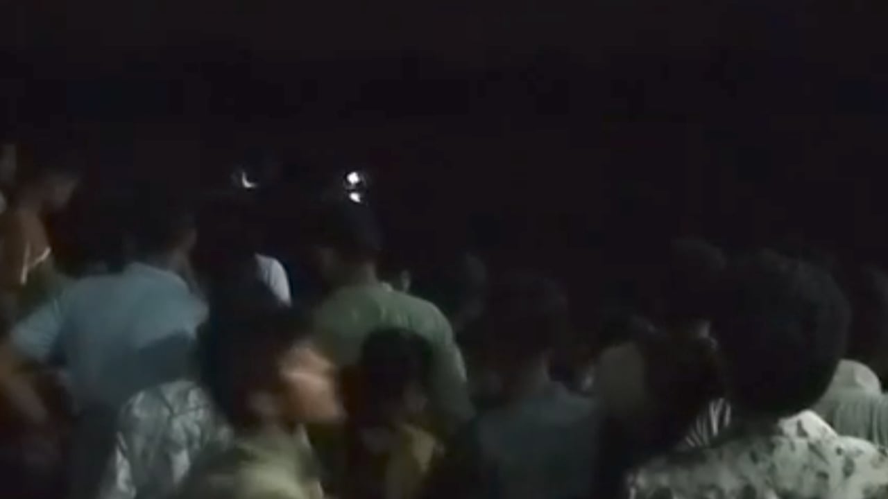 খানজাহান আলীর মাজারে সাত বছরের শিশু কুমিরের পেটে