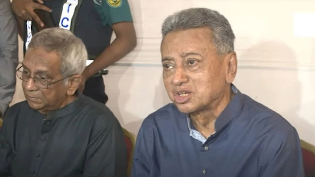 বিশ্বের অনেক দেশে তেলের দাম বাড়লেও আমরা বাড়াইনি: অর্থমন্ত্রী