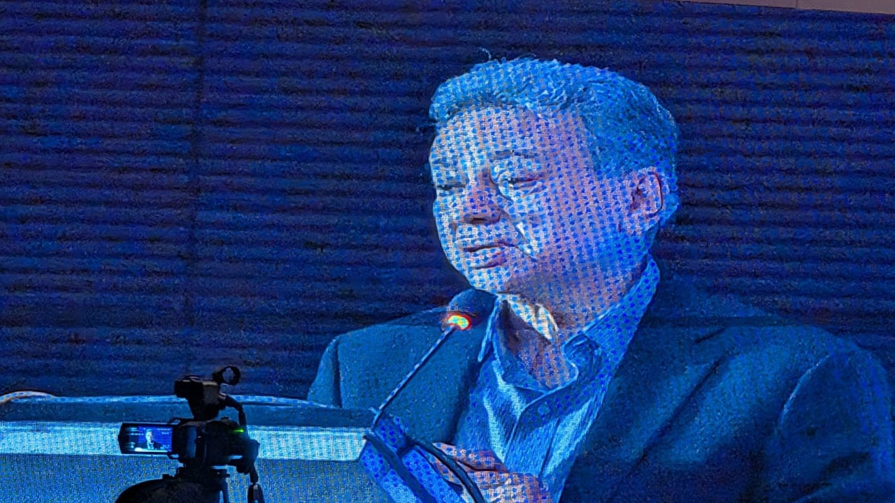 ব্যবসায়ীদের কাছে রাজনীতিবিদদের যেতে হবে: আমীর খসরু