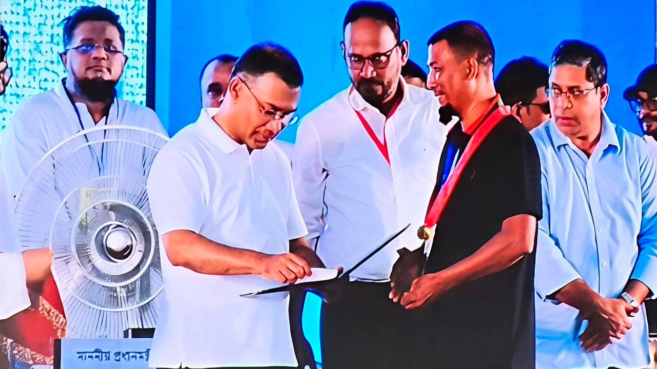 মৎস্য খাতে অবদান, ১৪ ব্যক্তি-প্রতিষ্ঠান পেল পদক