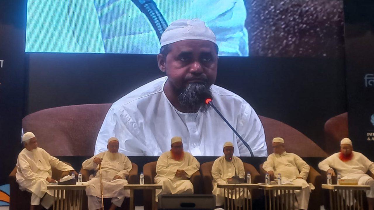 শিক্ষার্থীদের রাজনীতিতে ব্যবহার করা জুলুম: বায়তুল মোকাররম খতিব