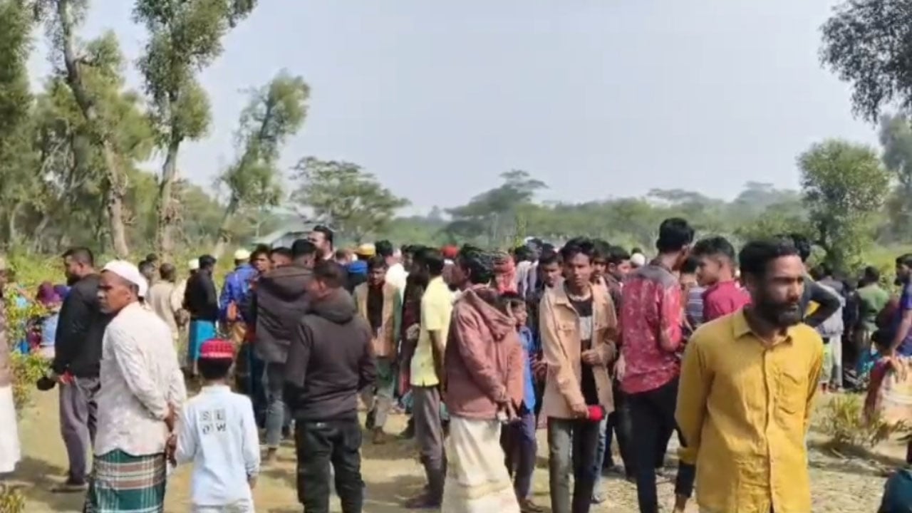নিখোঁজের তিনদিন পর খালপাড়ে পুঁতে রাখা যুবকের লাশ উদ্ধার