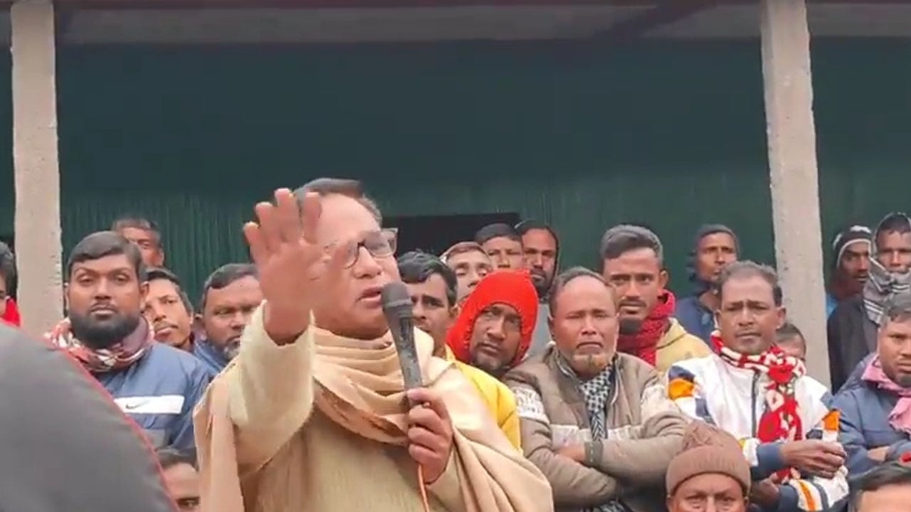 মনোনয়ন না পেয়ে কান্নায় ভেঙে পড়লেন বিএনপি নেতা