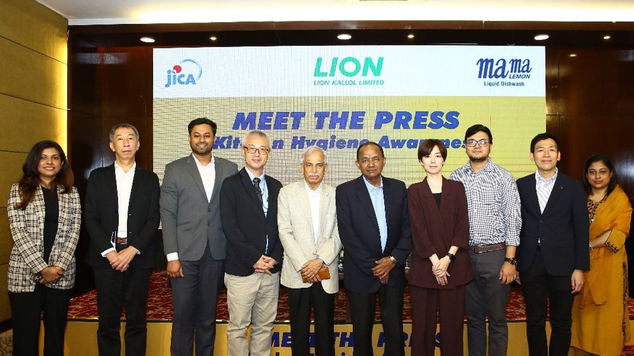 স্কুল শিক্ষার্থীদের নিয়ে লায়ন কল্লোলের হাইজিন ক্যাম্পেইন শুরু