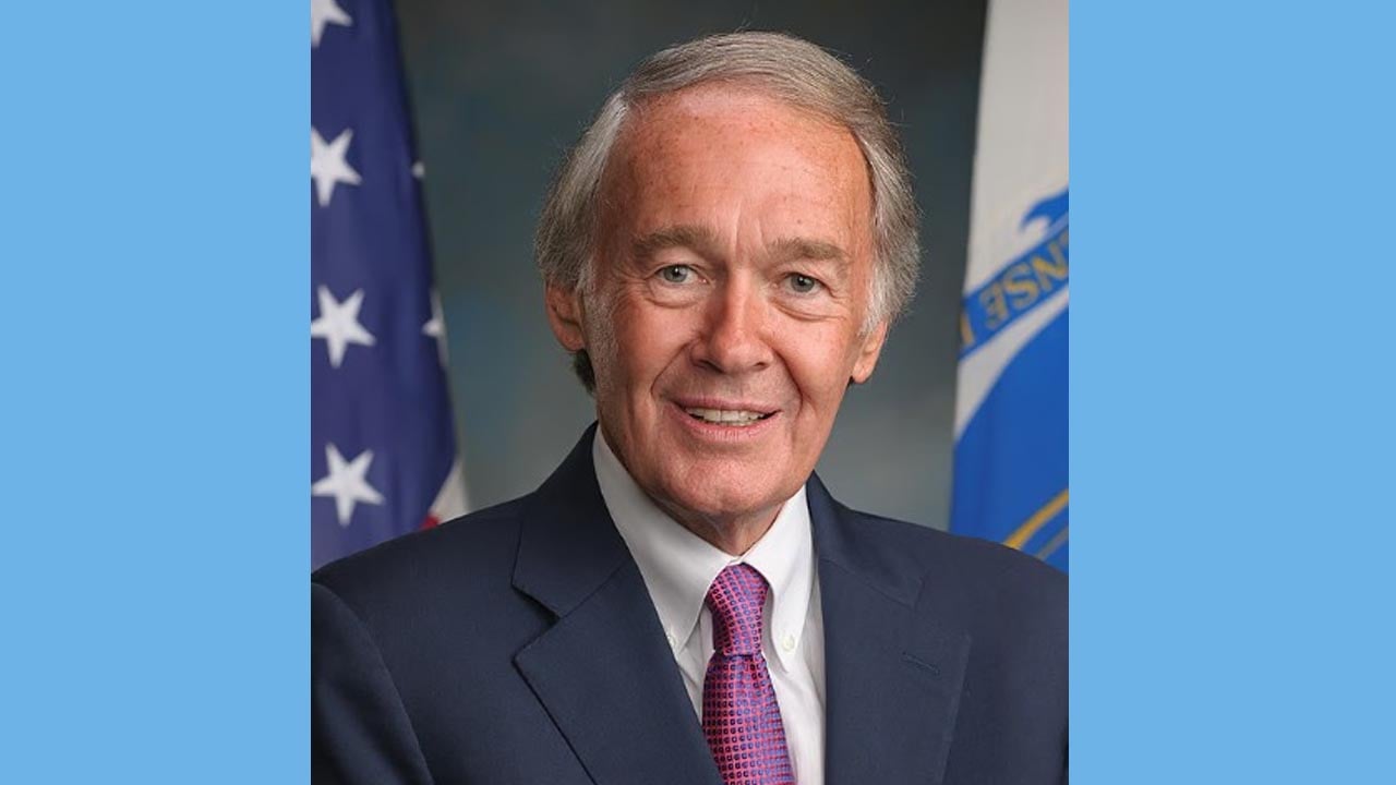 ইরানে ট্রাম্পের হামলা ‘অবৈধ ও অসাংবিধানিক’: মার্কিন সিনেটর