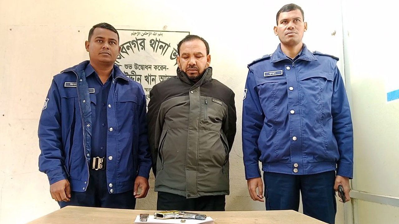 মেহেরপুরে গুলিসহ পিস্তল উদ্ধার, আটক ১