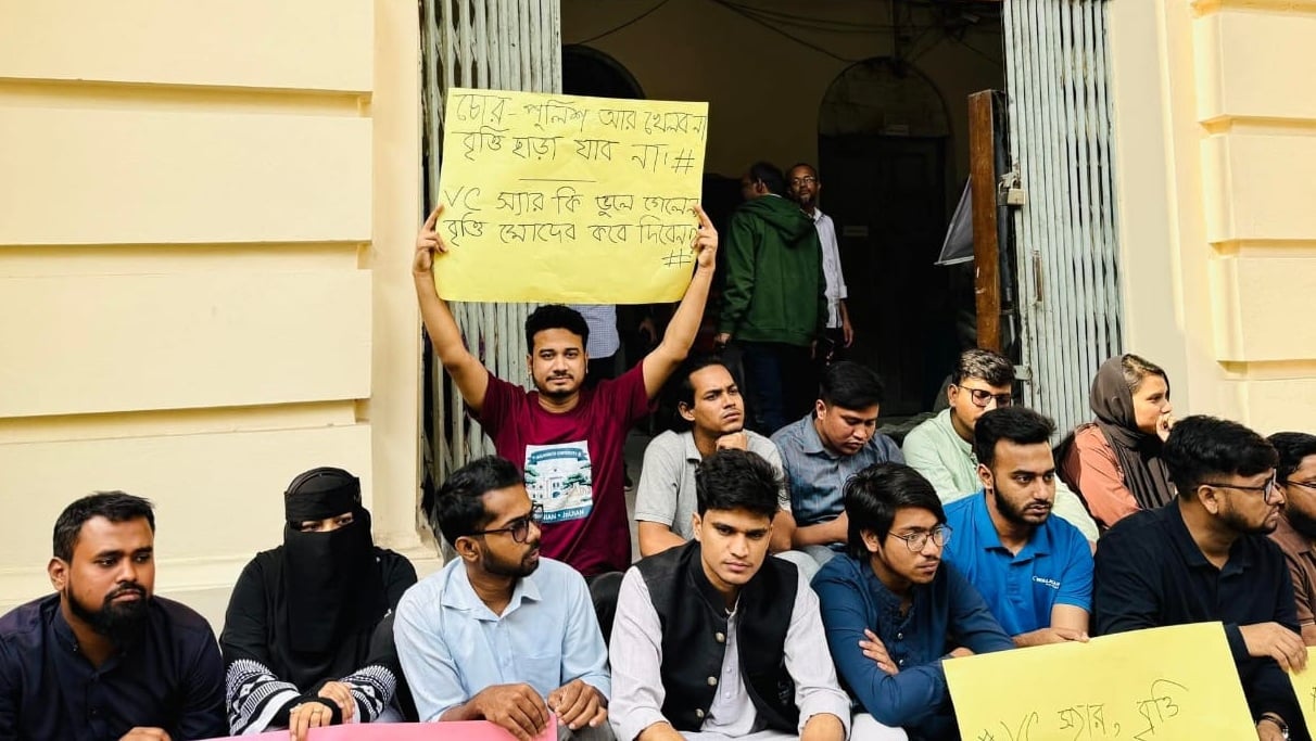 বৃত্তির রোডম্যাপ চায় ছাত্রদল, শিবিরের ৮ দিনের আল্টিমেটাম