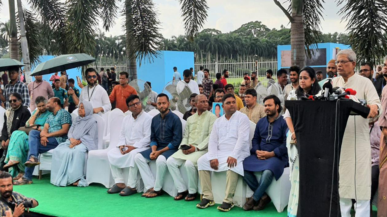 গুম-খুনের জন্য হাসিনার বিচার এ মাটিতেই হবে