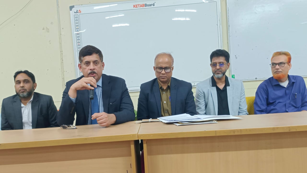 দ্রুত দিনাজপুর মেডিকেল কলেজে নতুন শিক্ষক নিয়োগ দেয়া হবে: স্বাস্থ্যের ডিজি