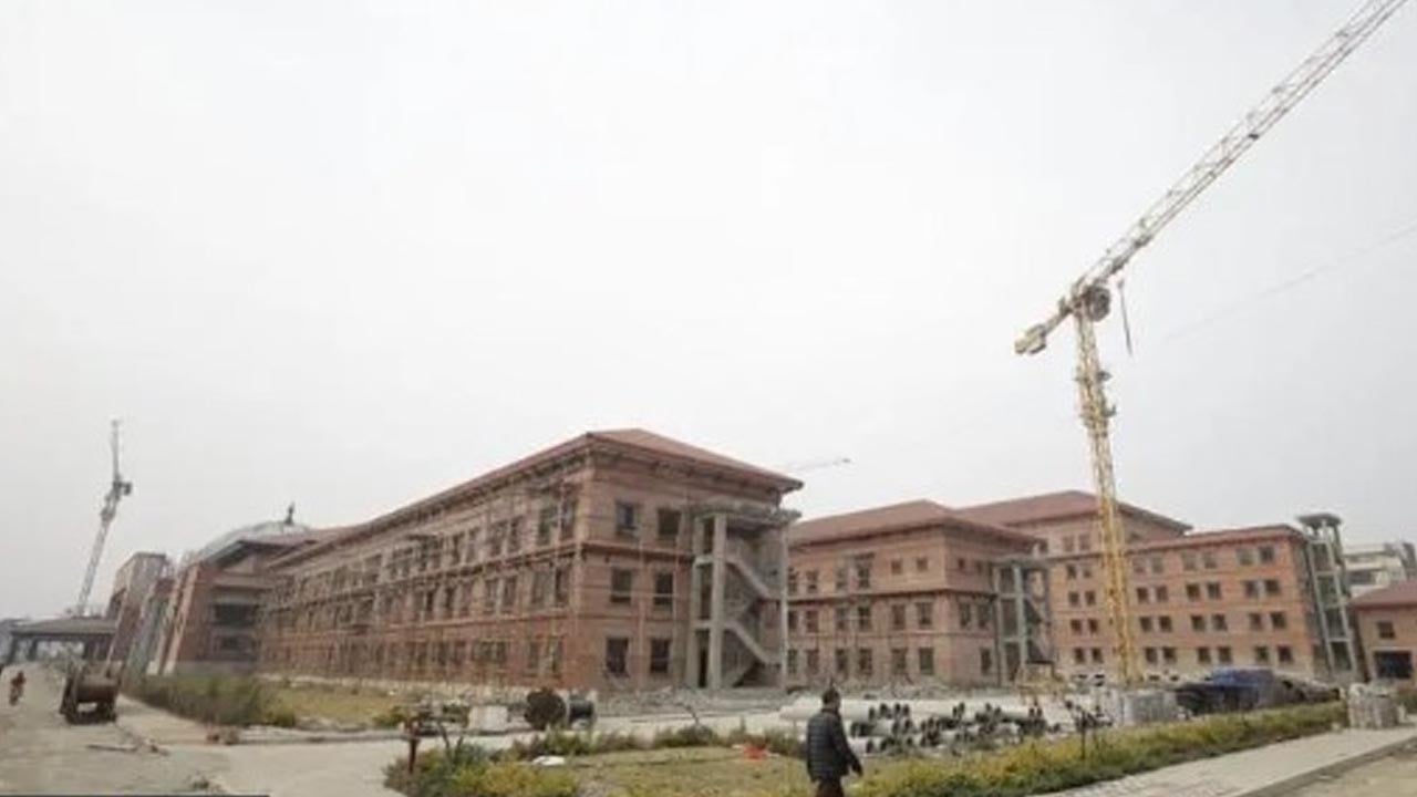 নেপালে আসছে নতুন সরকার, কিন্তু বসার জন্য নেই সংসদ ভবন