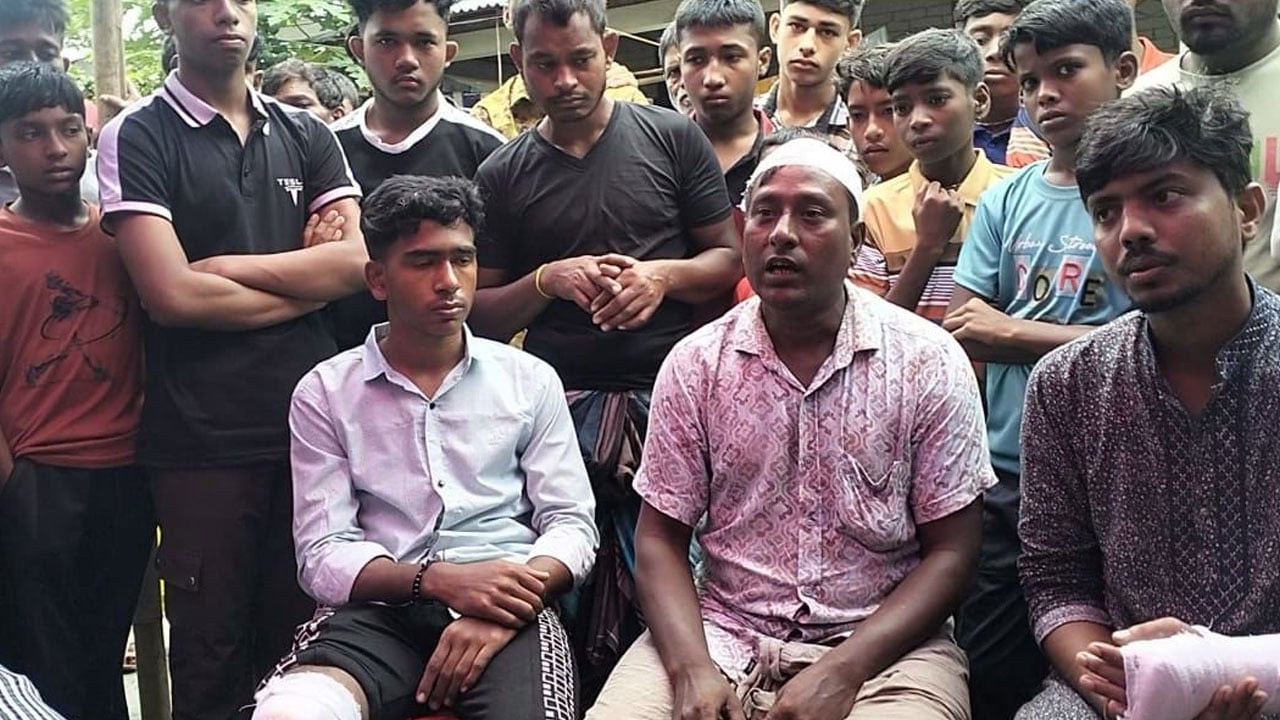 নেত্রকোণায় পূজামণ্ডপে হামলা, আহত ১০