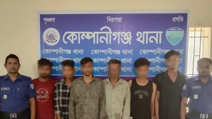 নোয়াখালীতে কিশোর গ্যাংবিরোধী অভিযান, আটক ১০৪