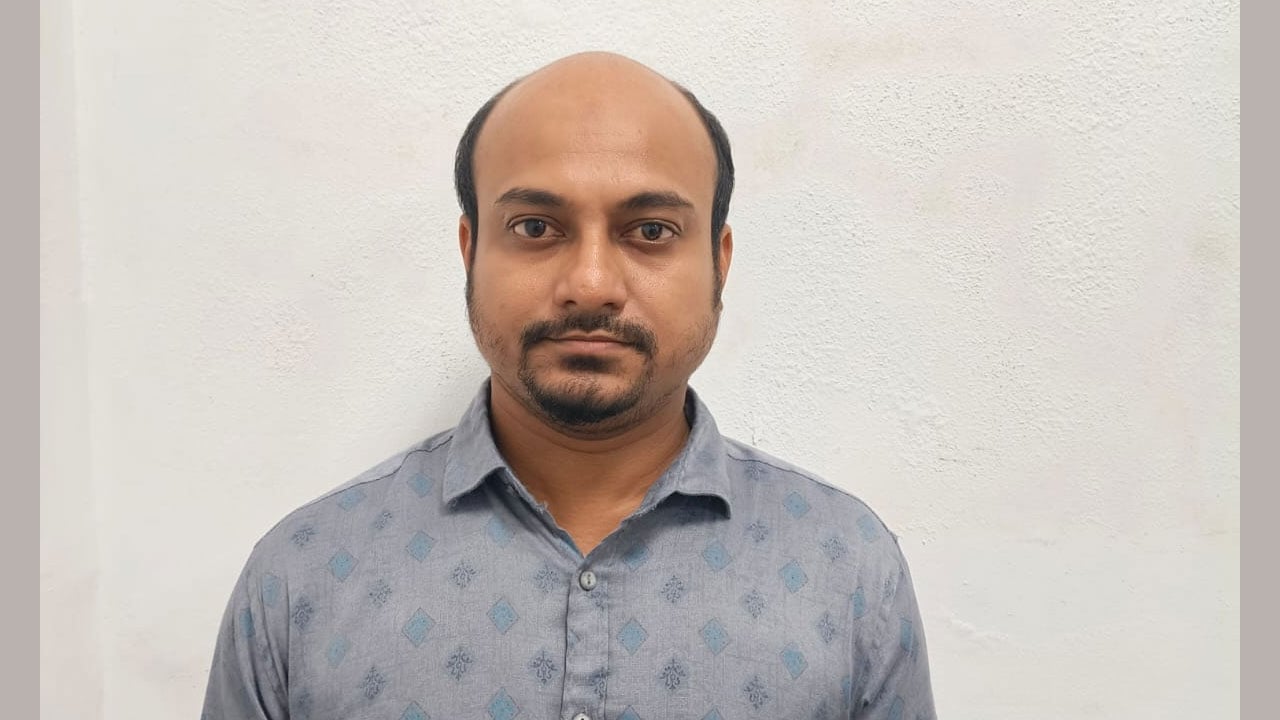 আয়নাঘরে ঝুলিয়ে বেধড়ক পেটানো হয় ছাত্রদল নেতা নূরে আলমকে