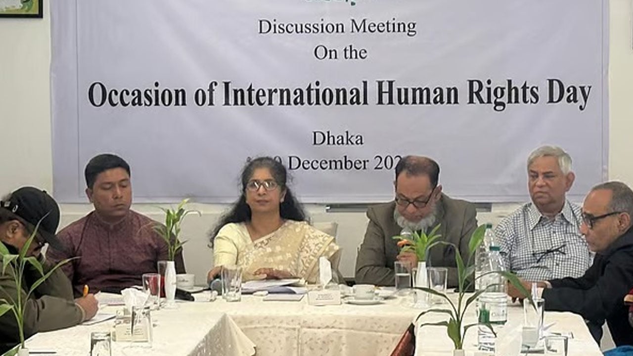 ভারতীয় বয়ান দিয়ে কিছু সাংবাদিক ফ্যাসিবাদকে নতুন করে প্রতিষ্ঠা করার চেষ্টা করছে